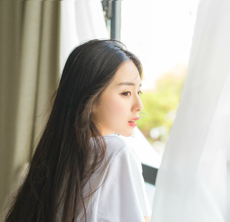 “哦？”邓贤看着庞统道：“此言何意？”